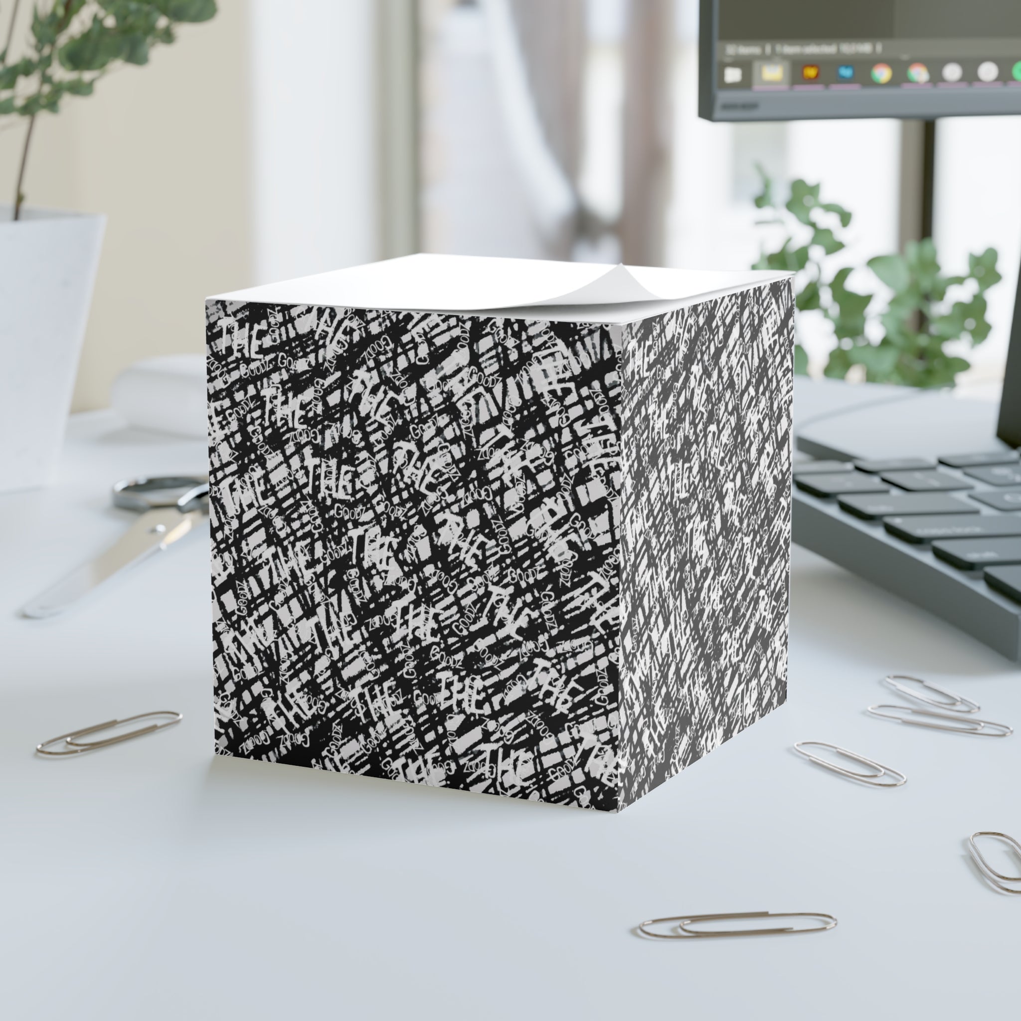 THEGOODZscribble// Note-cube